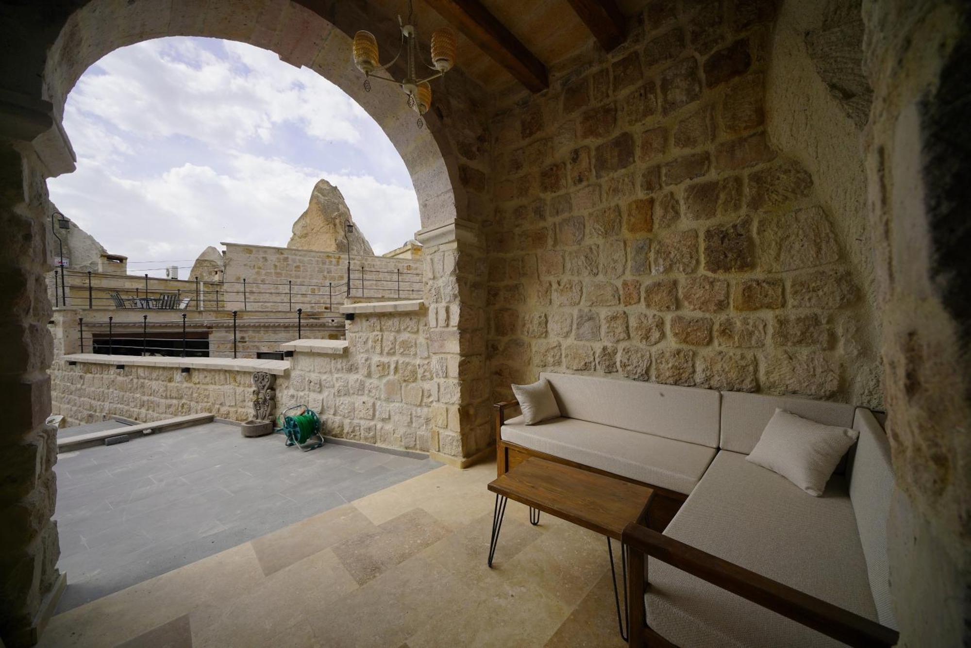 Vezir Cave Suites เกอเรเม ภายนอก รูปภาพ