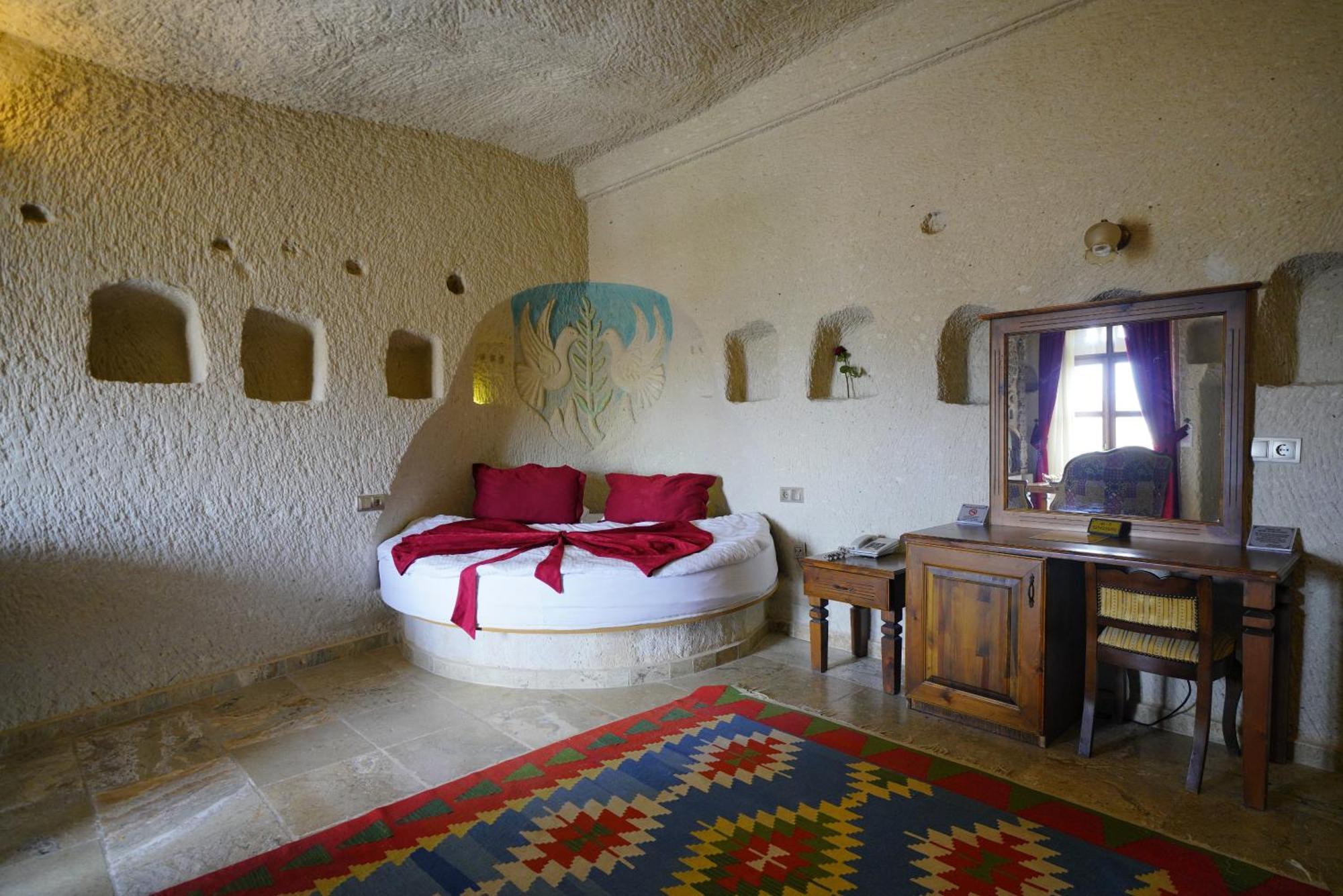 Vezir Cave Suites เกอเรเม ภายนอก รูปภาพ